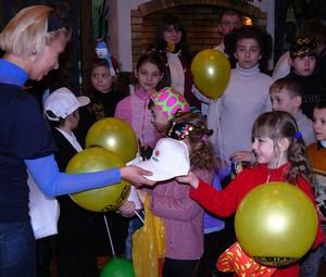 Фото к ВОРОНЕЖ.Новогодний праздник для детей, находящихся в трудной жизненной ситуации – «Новый год в «мультяшкино».