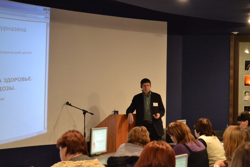 Фото к Специалист в области радиационной медицины посетил с лекцией Воронежский информационный центр по атомной энергии 