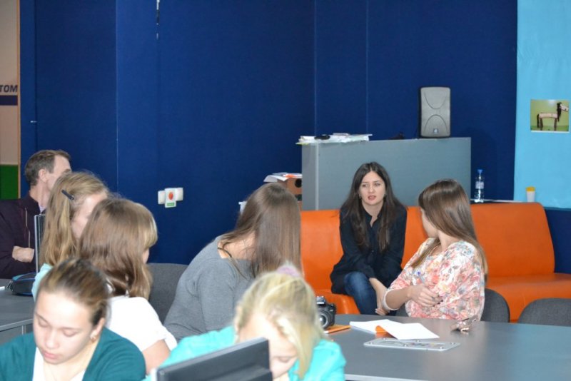 Фото к Научная журналистика и шекспировские вопросы: главный редактор журнала «За науку» выступил в ИЦАЭ Воронежа