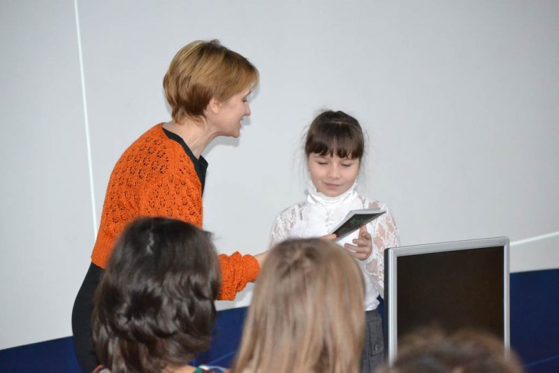 Фото к Информационный центр по атомной энергии наградил лучших в конкурсе «Наука и техника в лицах»