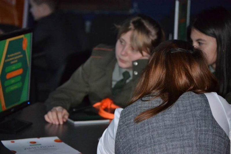 Фото к Информационный центр по атомной энергии наградил лучших в конкурсе «Наука и техника в лицах»