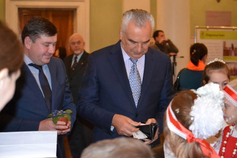 Фото к В Воронеже стартовал благотворительный марафон «Дети — детям» 