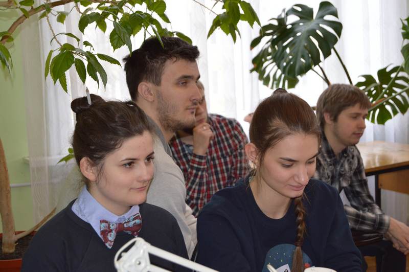 Фото к Открытие атомного уголка в главной библиотеке Воронежской области