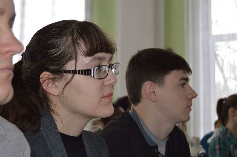 Фото к Открытие атомного уголка в главной библиотеке Воронежской области