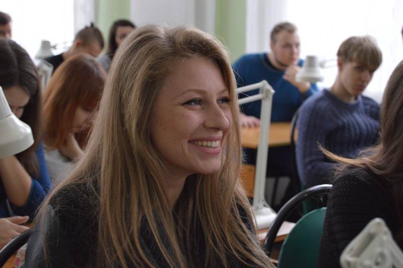 Фото к Открытие атомного уголка в главной библиотеке Воронежской области