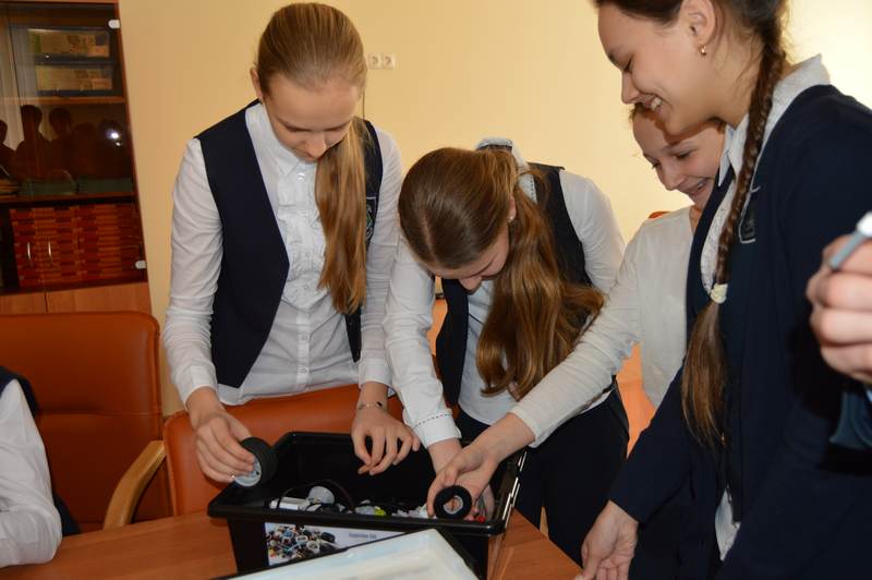 Фото к Всероссийская неделя высоких технологий в Воронеже: робототехника и 3D технологии