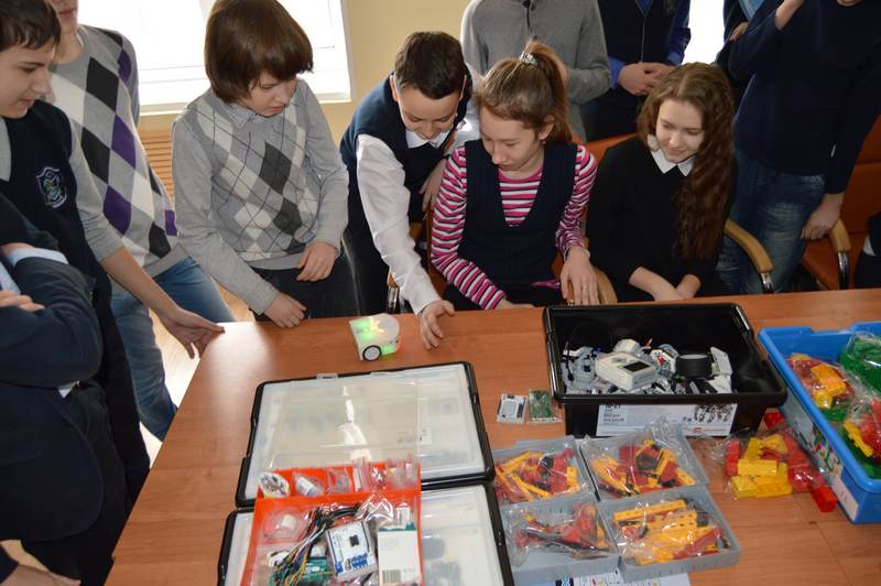 Фото к Всероссийская неделя высоких технологий в Воронеже: робототехника и 3D технологии