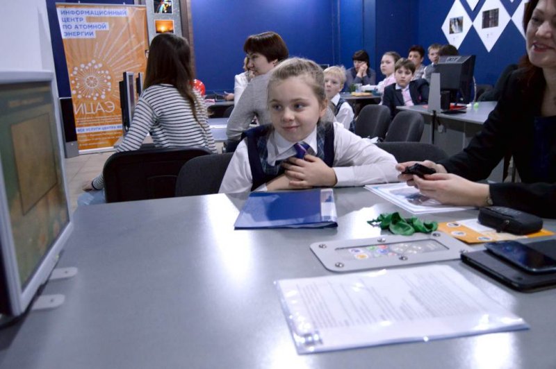 Фото к Младшие школьники поделились своими открытиями в информационном центре по атомной энергии