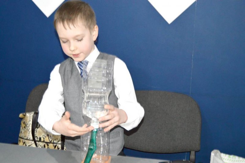 Фото к Младшие школьники поделились своими открытиями в информационном центре по атомной энергии