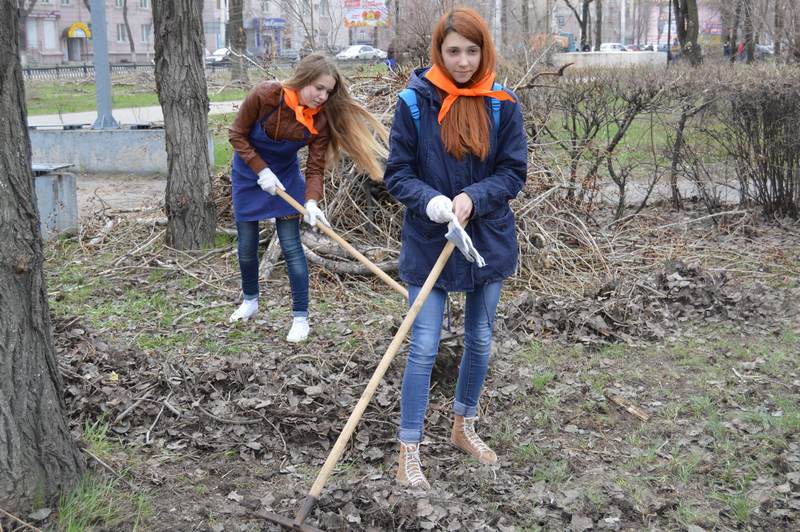 Фото к Субботник под девизом «Завтра будет!»