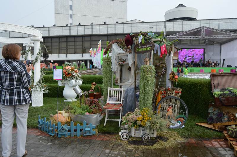 Фото к Информационный центр по атомной энергии принял участие в выставке «Воронеж-город сад»