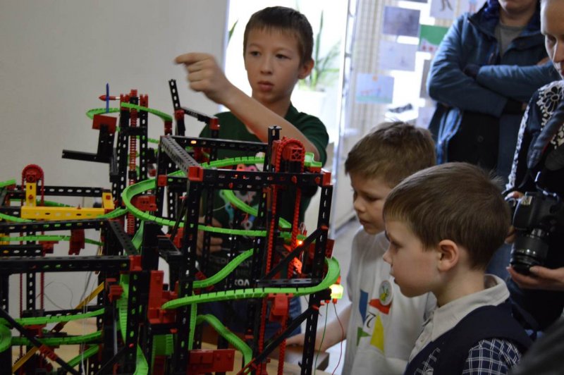 Фото к ИЦАЭ Воронежа принял участие в фестивале «РОБОАРТ 2016»