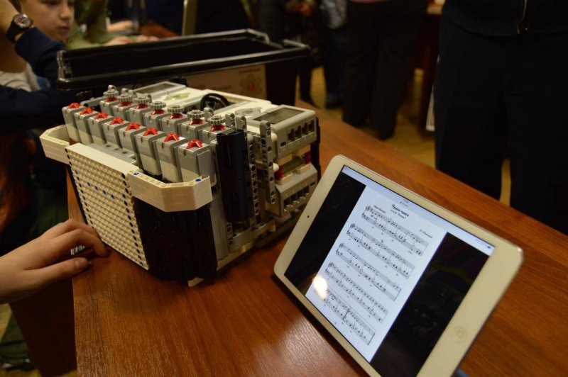 Фото к ИЦАЭ Воронежа принял участие в фестивале «РОБОАРТ 2016»