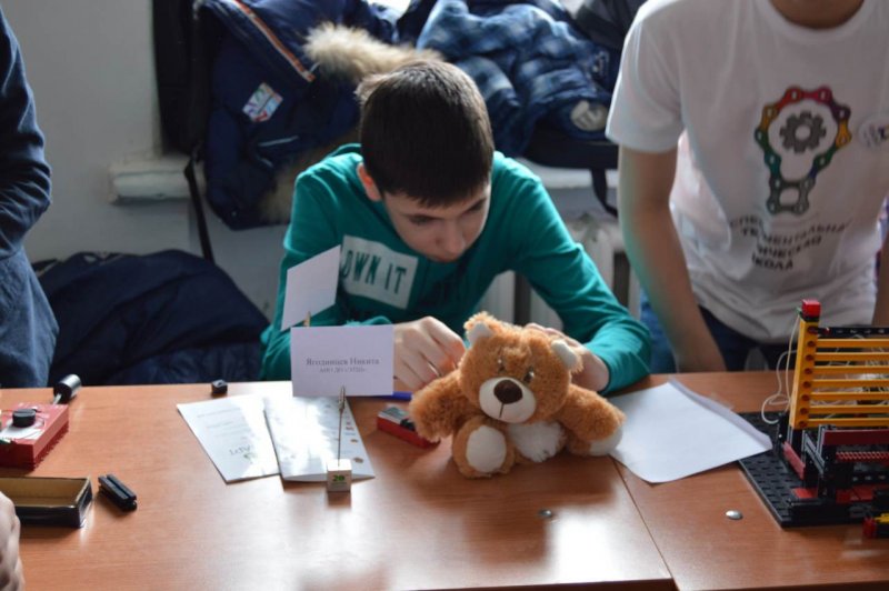 Фото к ИЦАЭ Воронежа принял участие в фестивале «РОБОАРТ 2016»