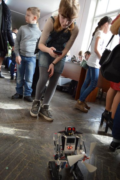 Фото к ИЦАЭ Воронежа принял участие в фестивале «РОБОАРТ 2016»