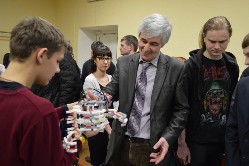 Фото к ИЦАЭ Воронежа принял участие в фестивале «РОБОАРТ 2016»