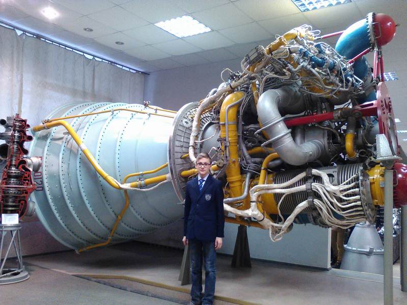 Фото к Информационный центр по атомной энергии познакомил школьников с истоками космонавтики