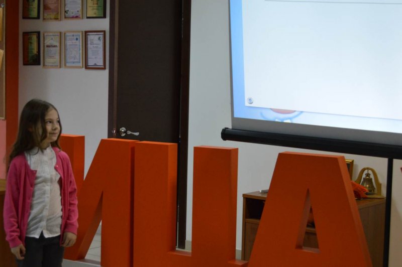 Фото к Первые шаги в науку сделали школьники в информационном центре по атомной энергии Воронежа