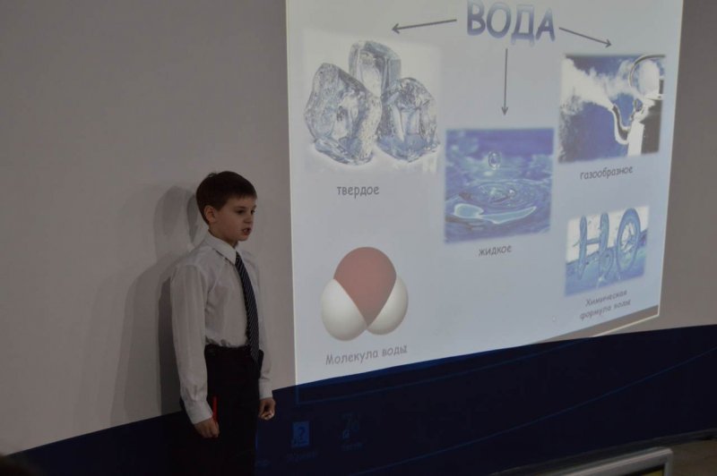 Фото к Первые шаги в науку сделали школьники в информационном центре по атомной энергии Воронежа