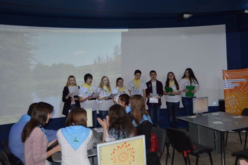Фото к В Информационном центре по атомной энергии подвели итоги областного сетевого экологического Брейн-ринга