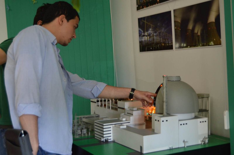 Фото к Радиоактивные бананы и атомные ледоколы: ИЦАЭ Воронежа посетили студенты из Турции