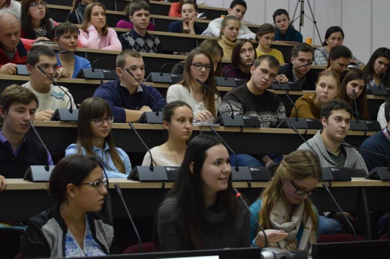 Фото к Университетские традиции, страсти по частицам и образовательные проекты: в Воронеже завершился фестиваль науки «КСТАТИ»
